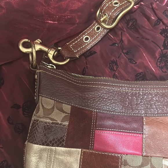 Coach Holiday Patchwork Limited Edition crossbody - Picture 4 of 4